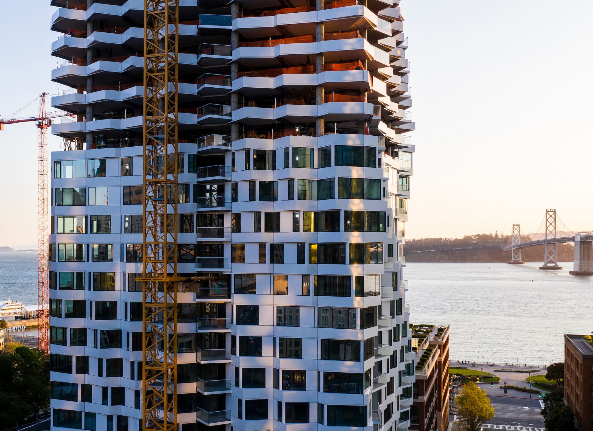 What's the new twisting high-rise that suddenly appeared in SF's skyline?