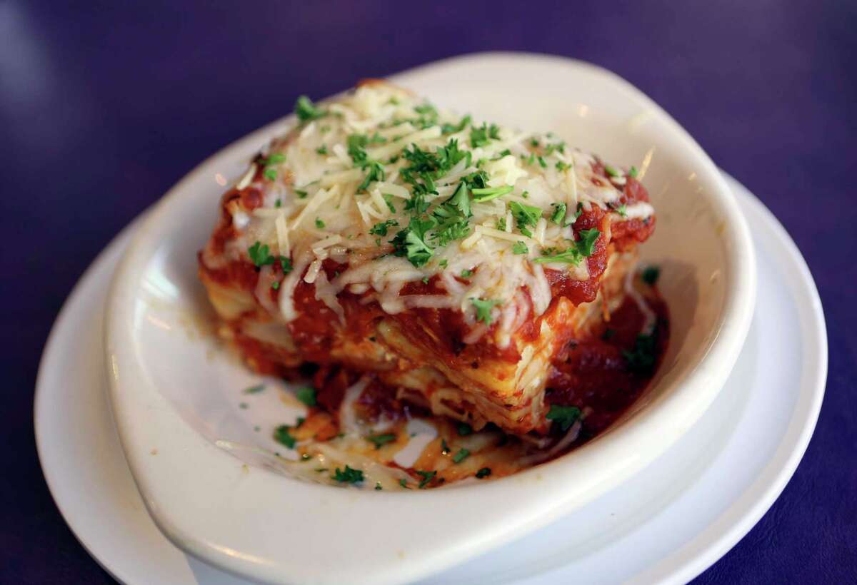 Cerroni’s Purple Garlic Italian restaurant on Austin Highway opens