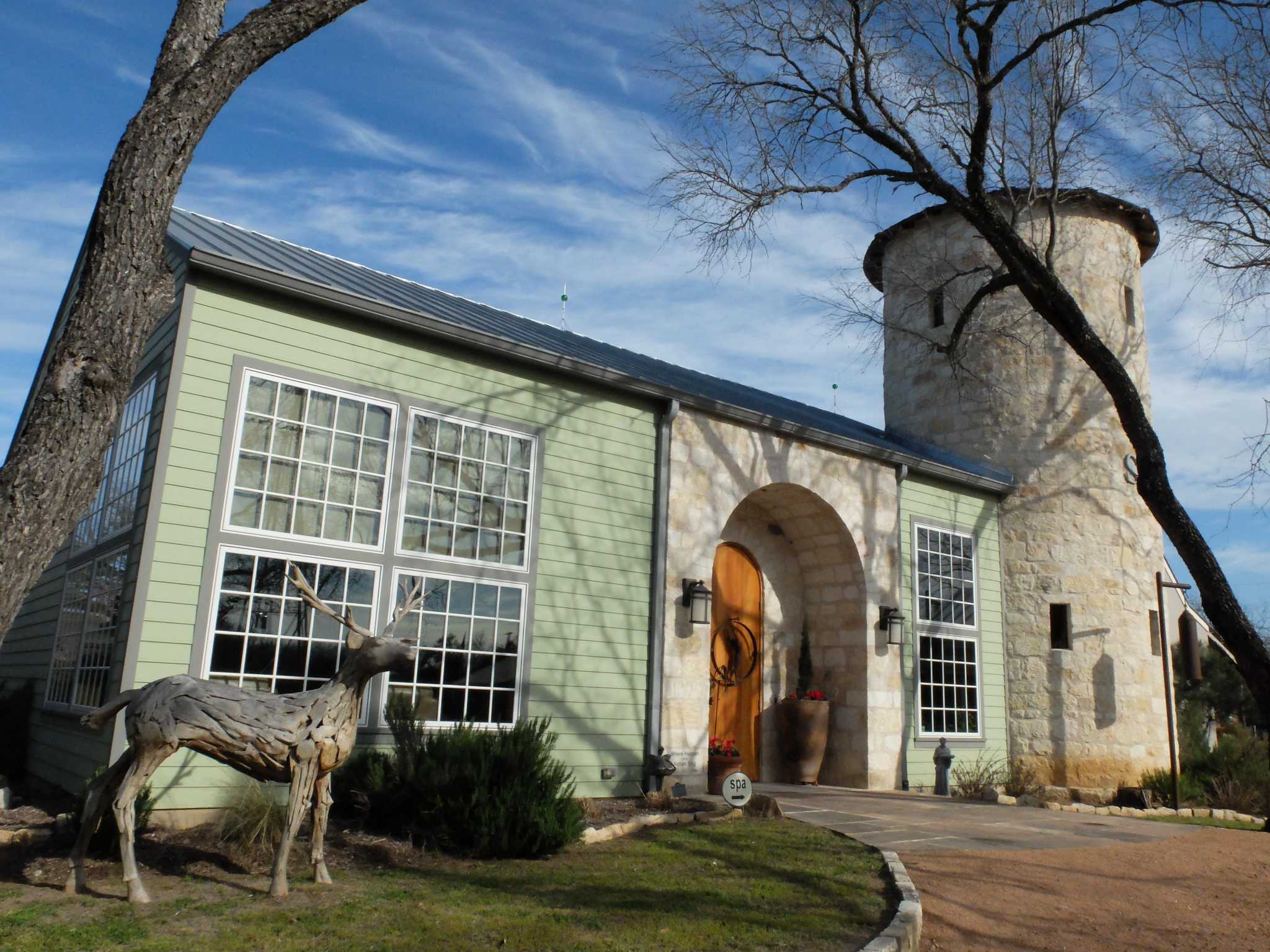 Summer getaway Fredericksburg Herb Farm more than a gardeners’ paradise