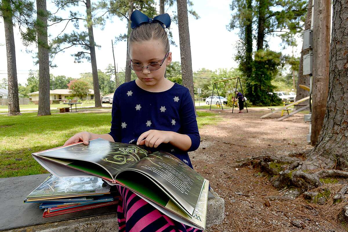 Students can’t learn if they can’t read. That’s why Northside and North East AFT collaborated recently to bring free 80,000 books to area children.