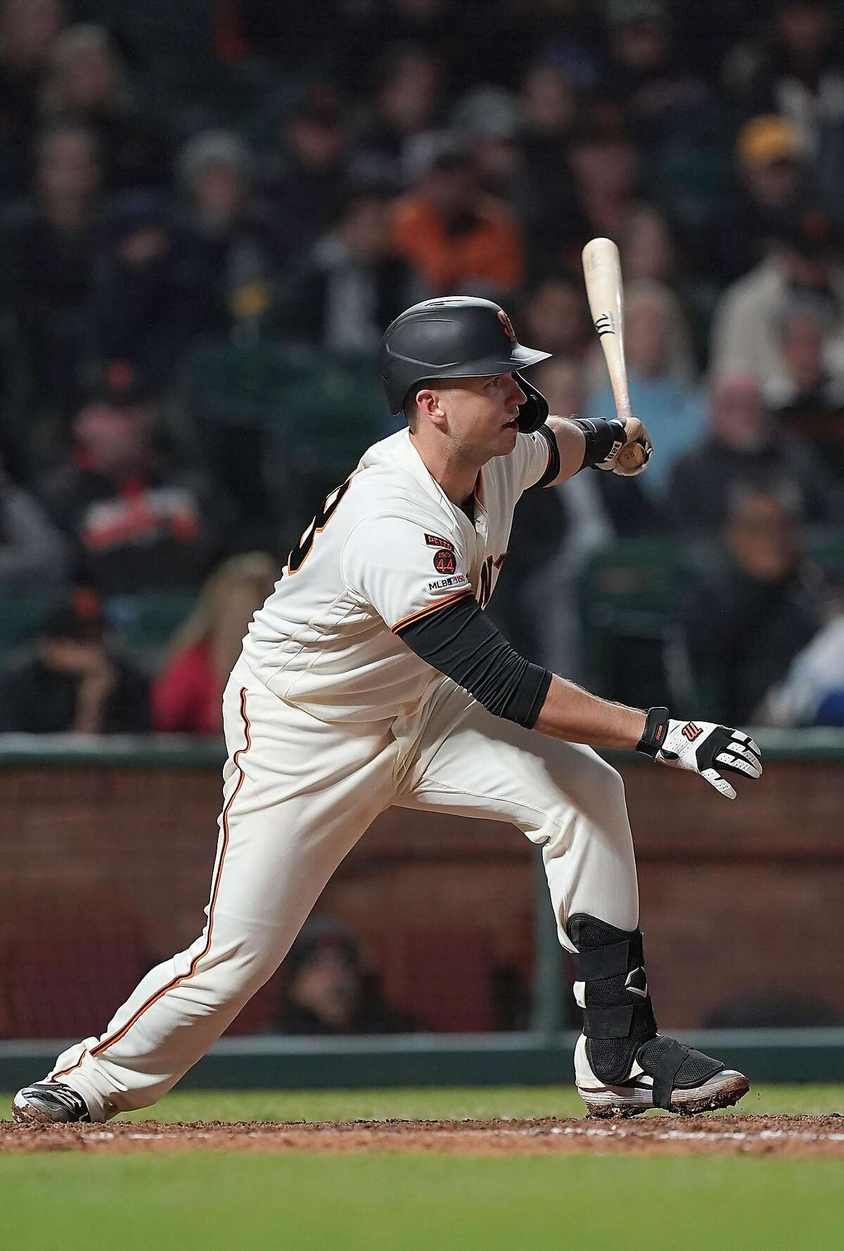 Buster Posey's walk-off homer lifts Giants past Dodgers