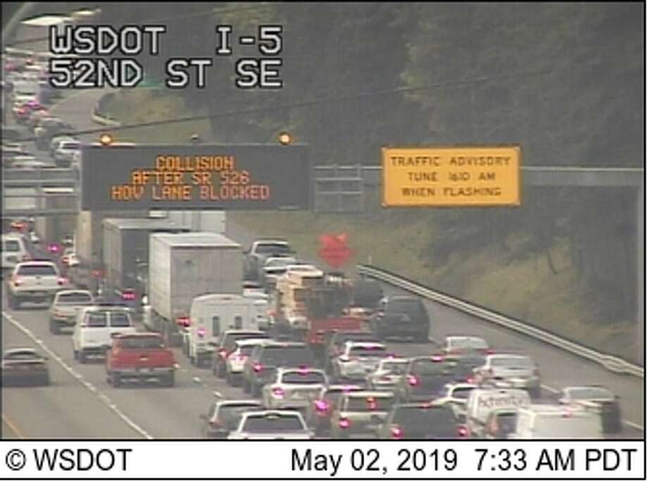 Pedestrian hit by multiple cars on I5 causes southbound commuter