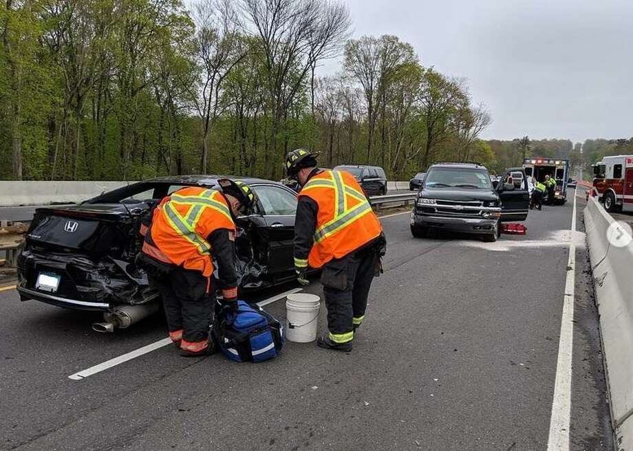 3 Hurt In Multi-vehicle Crash On Merritt Parkway - Connecticut Post