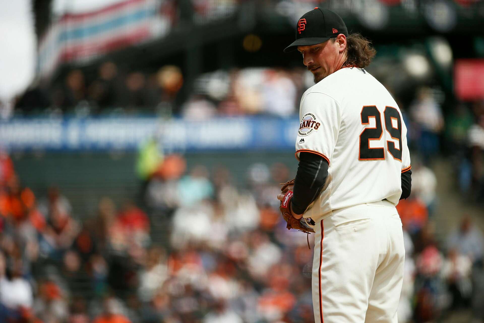 Giants' Jeff Samardzija moving forward by 'pitching backward'