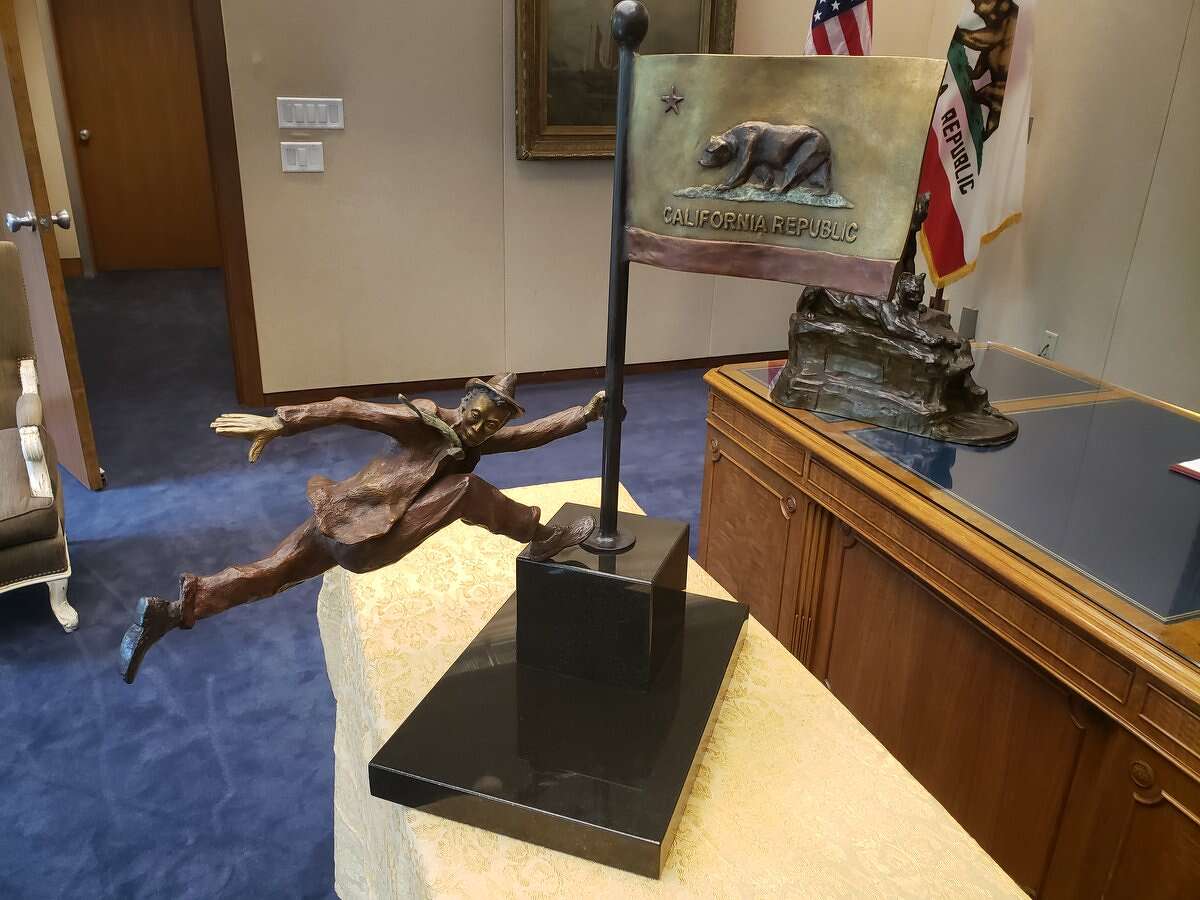 State Sen. Henry Stern, his father Daniel Stern, and family visited the office of Gov. Gavin Newsom and gifted him a statue this week.