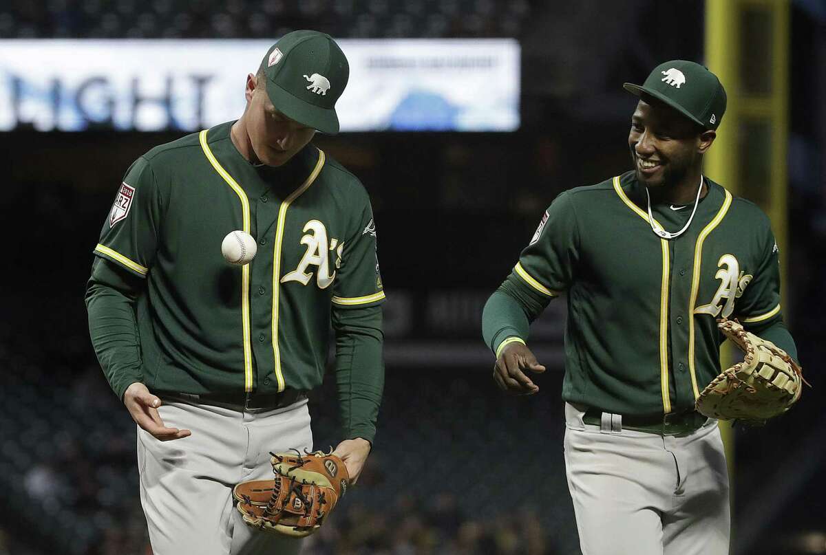 How to fix Jurickson Profar's struggles? A's teammates committed to helping