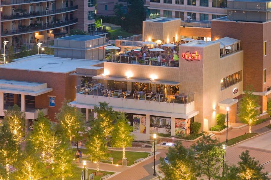 Popular Woodlands artist hangout Crush Wine Lounge closes Houston