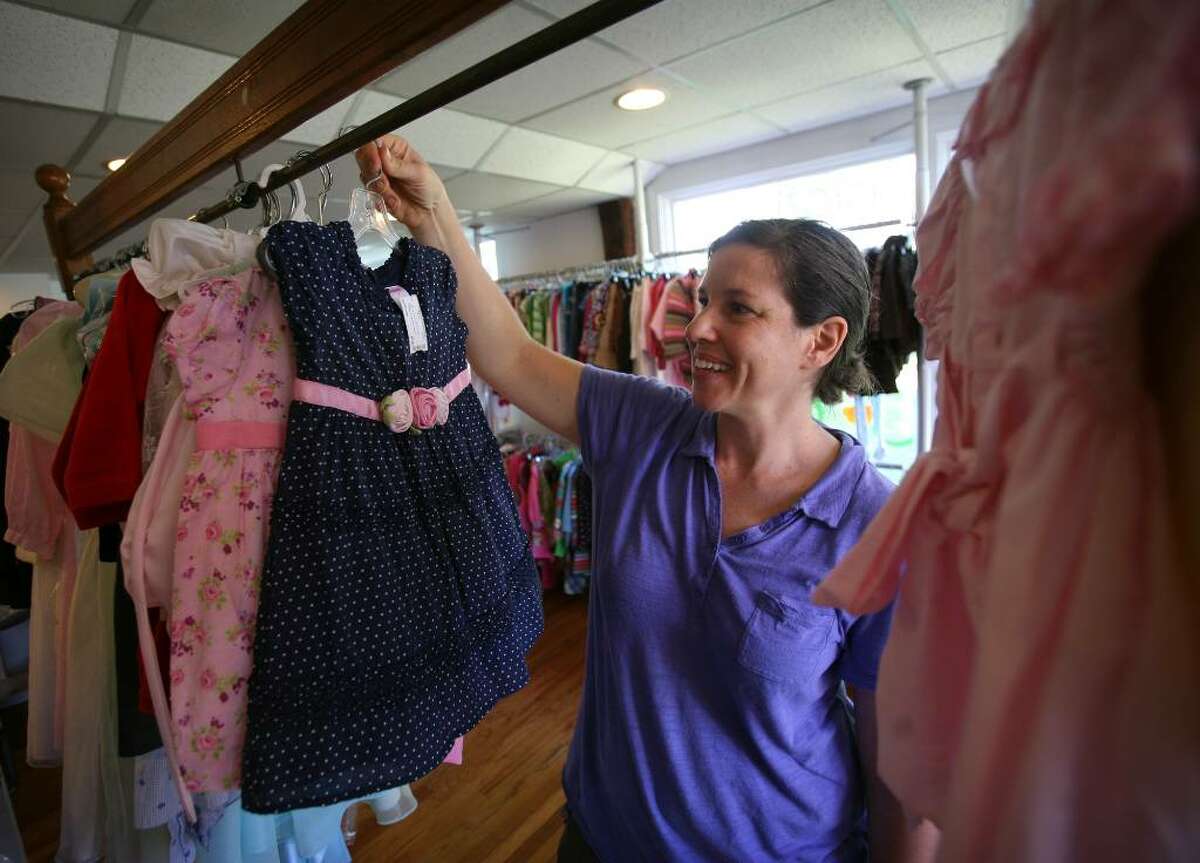 Consignment row thrives on Rte. 25