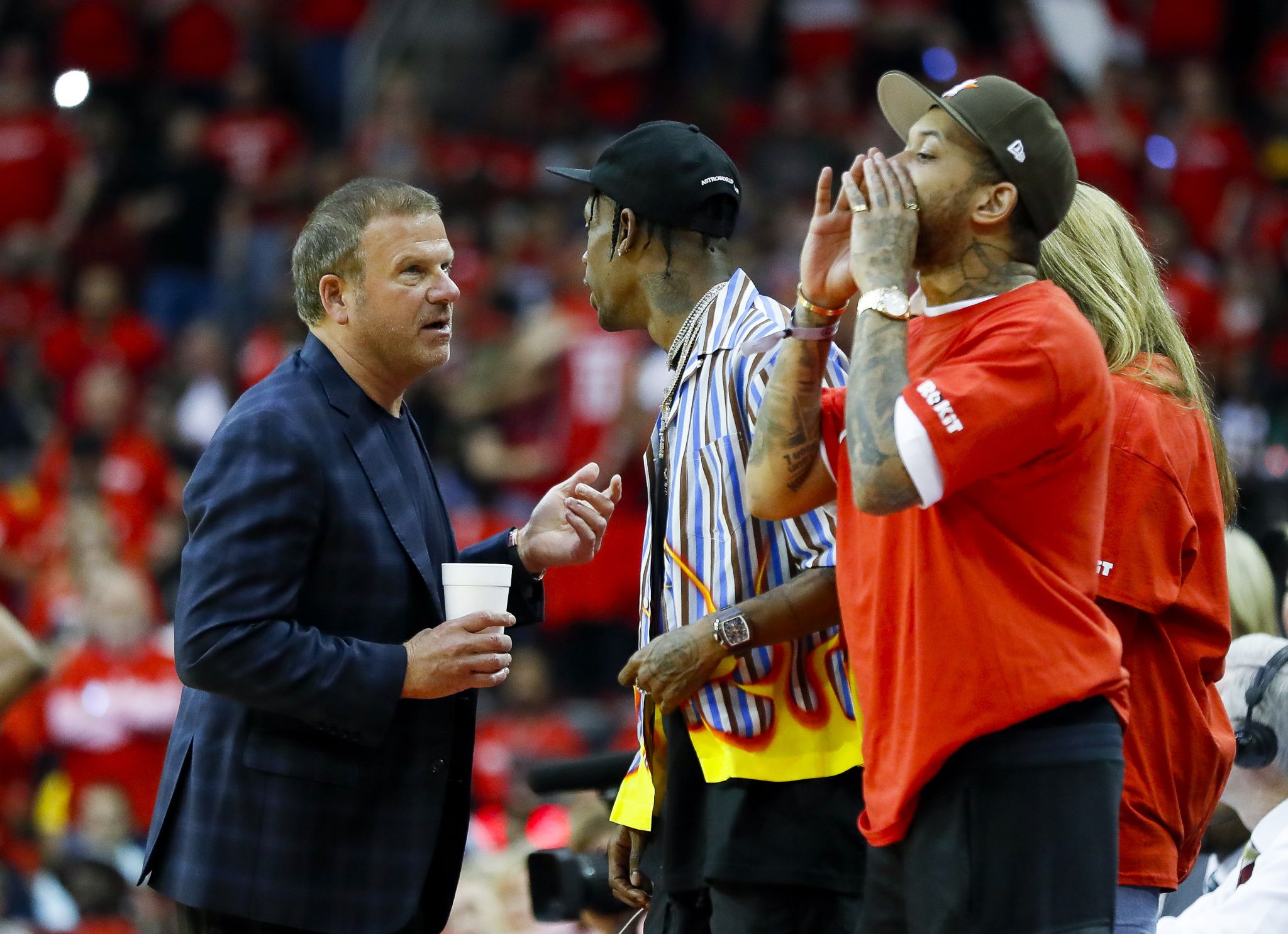 Travis Scott, Dabo Swinney among celebs at Rockets-Warriors game