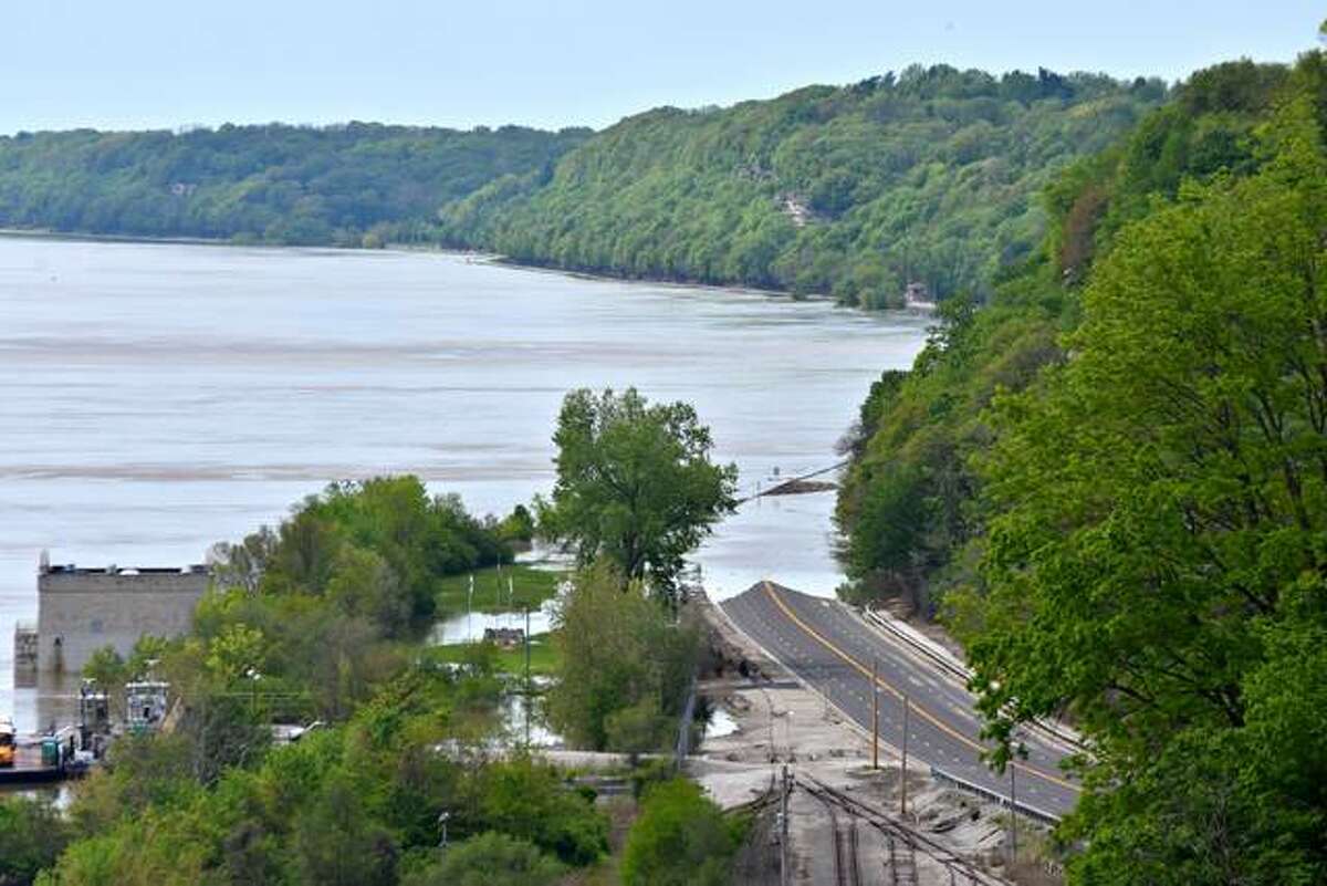 PHOTOS A look at downtown Alton as water levels rise