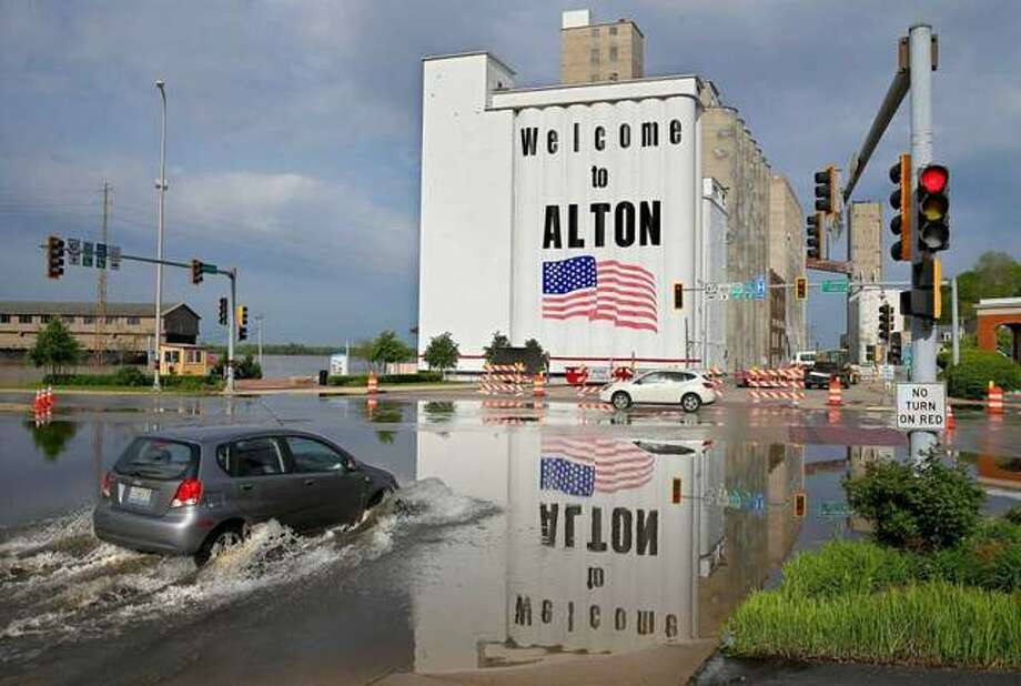 Midwest rivers recede, but flooding danger lingers Alton Telegraph