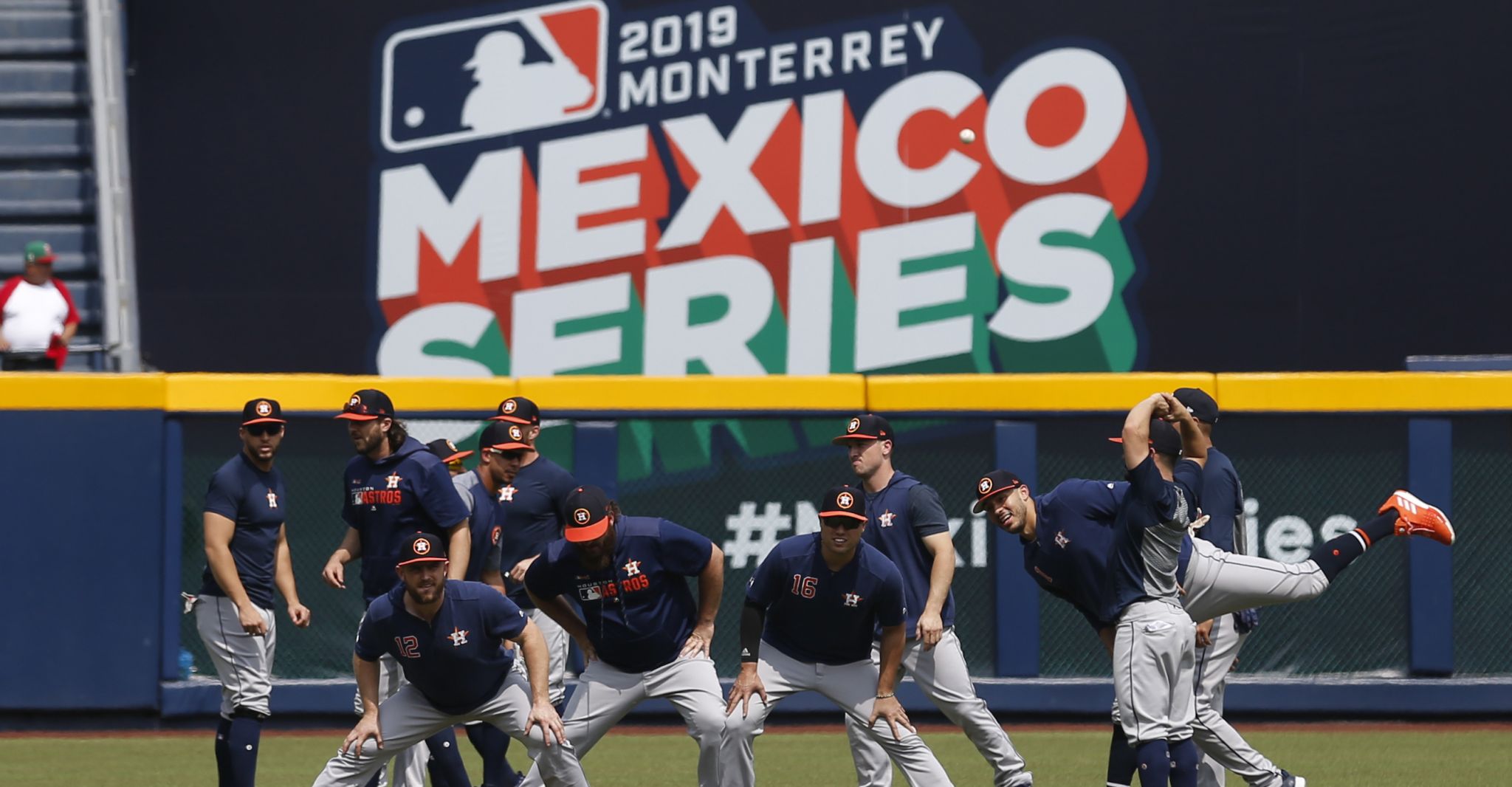 Astros await 26th player for trip to Mexico