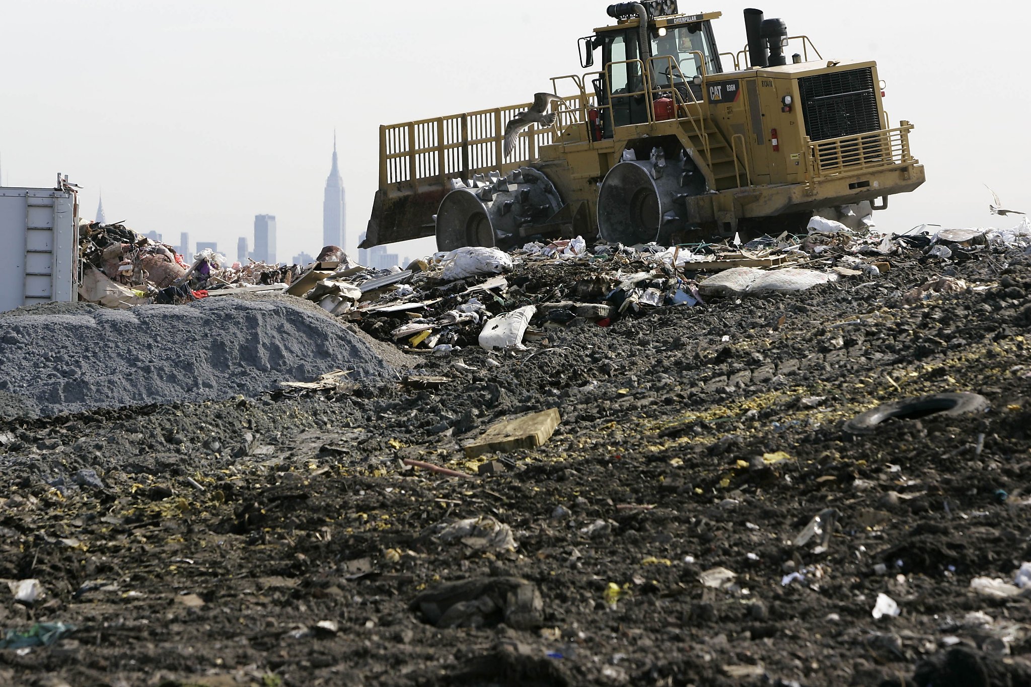 Court allows EPA to delay rules limiting release of methane from landfills