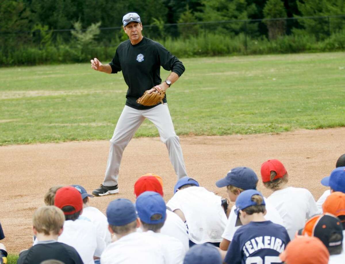 Hayes inspires Baseball World campers