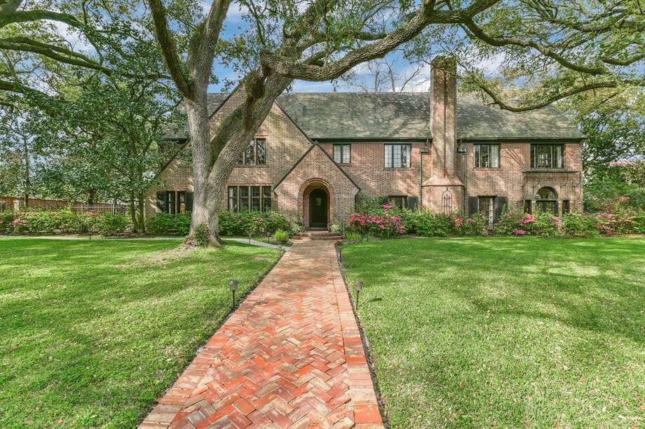 Peek inside unique homes for sale in Houston's historic districts