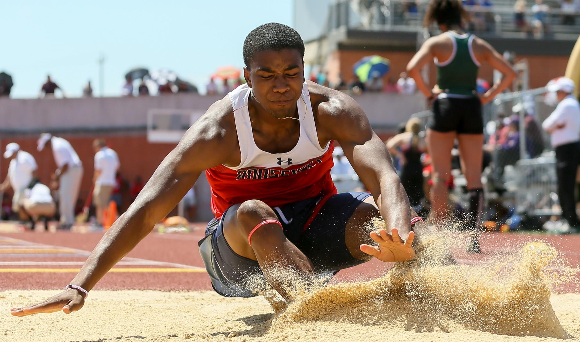 Roosevelt’s Owens heads to state as one of the nation’s best