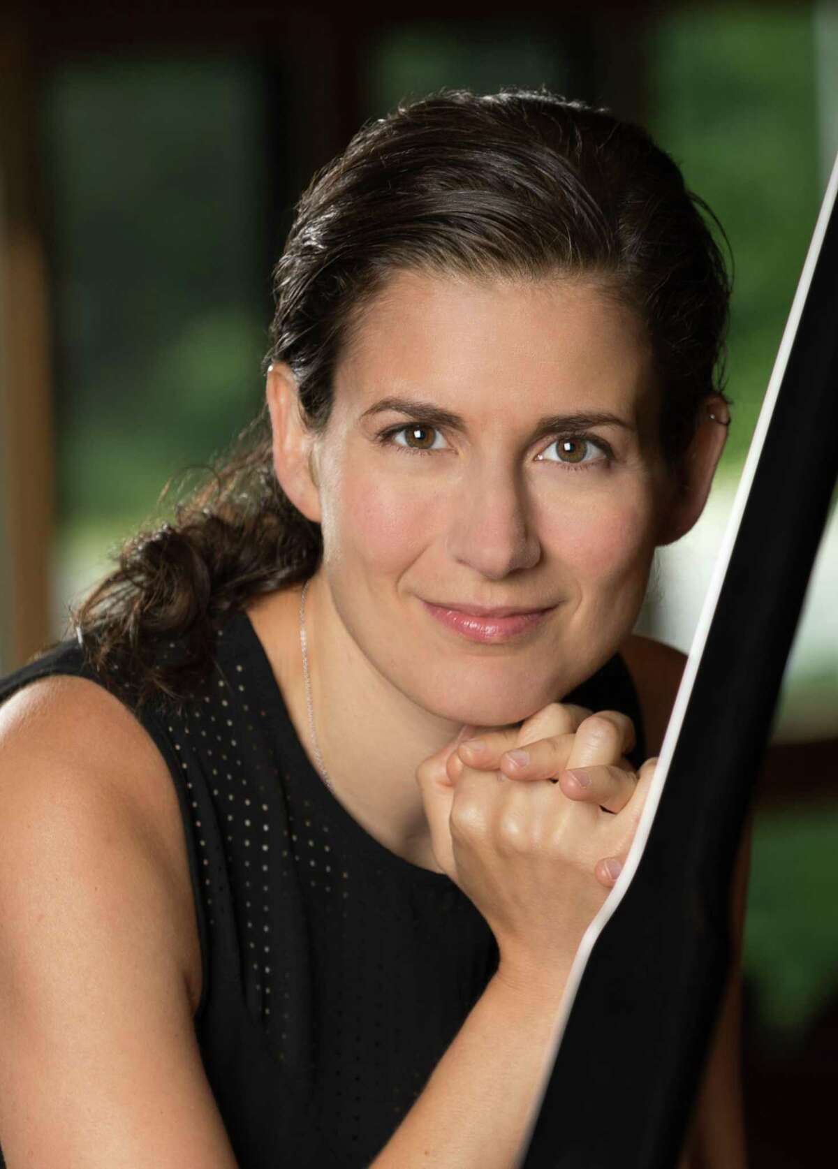 Pianist Anna Polonsky will perform with violinst Kobi Malkin at the Southport Congregational Church in Fairfield on June 2, in a Music for Youth benefit concert.