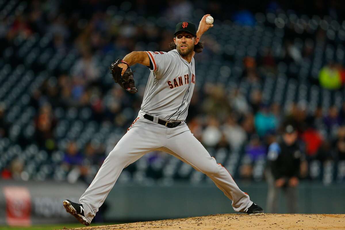 Madison Bumgarner welcomed warmly by Giants fans