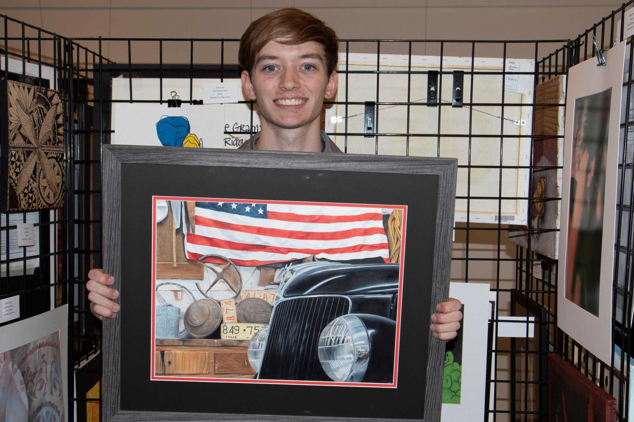 Students express patriotism through art | School Zones |  deltacountyindependent.com
