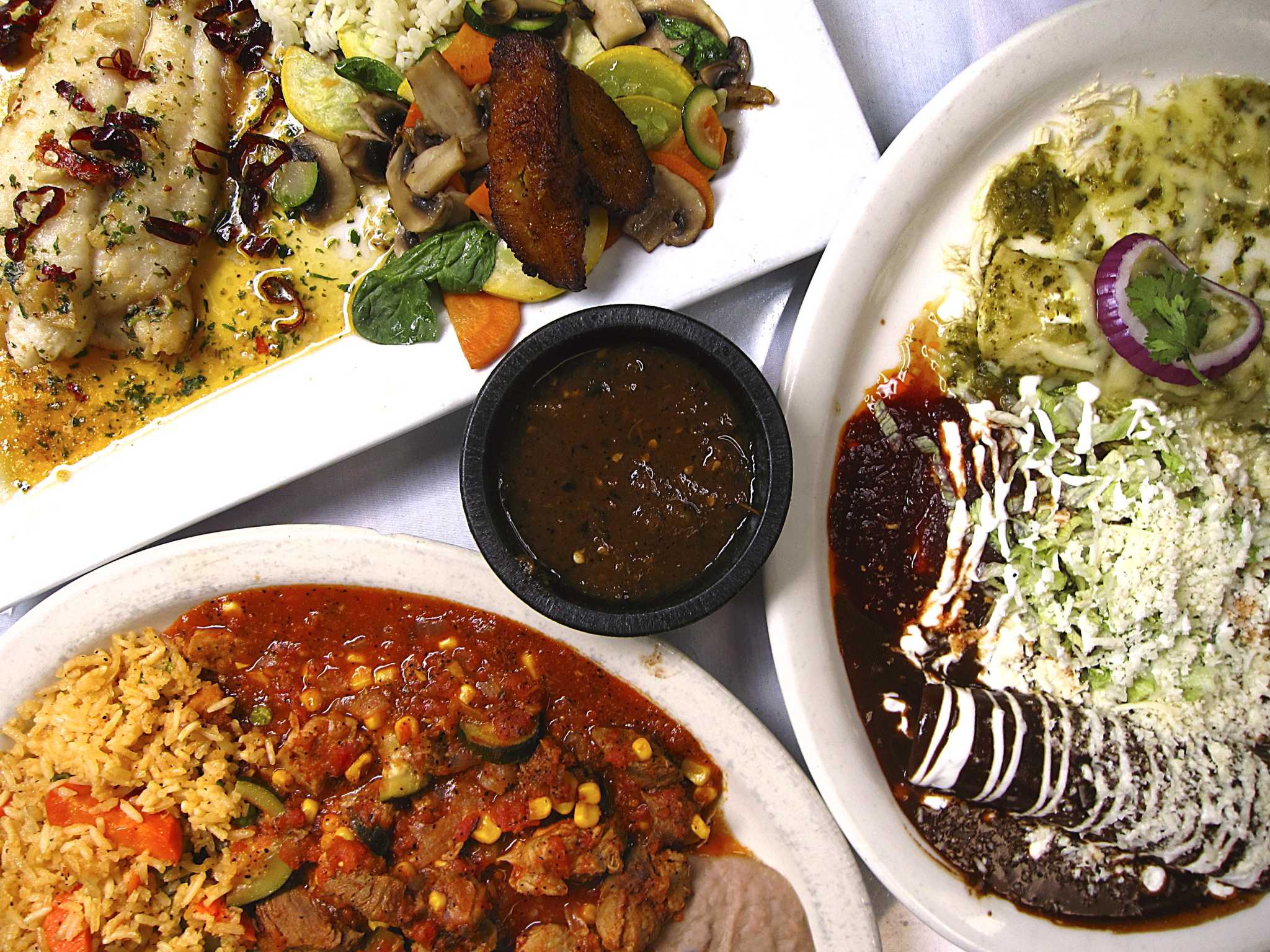 Review SoLuna on Broadway takes Mexican food beyond margaritaville