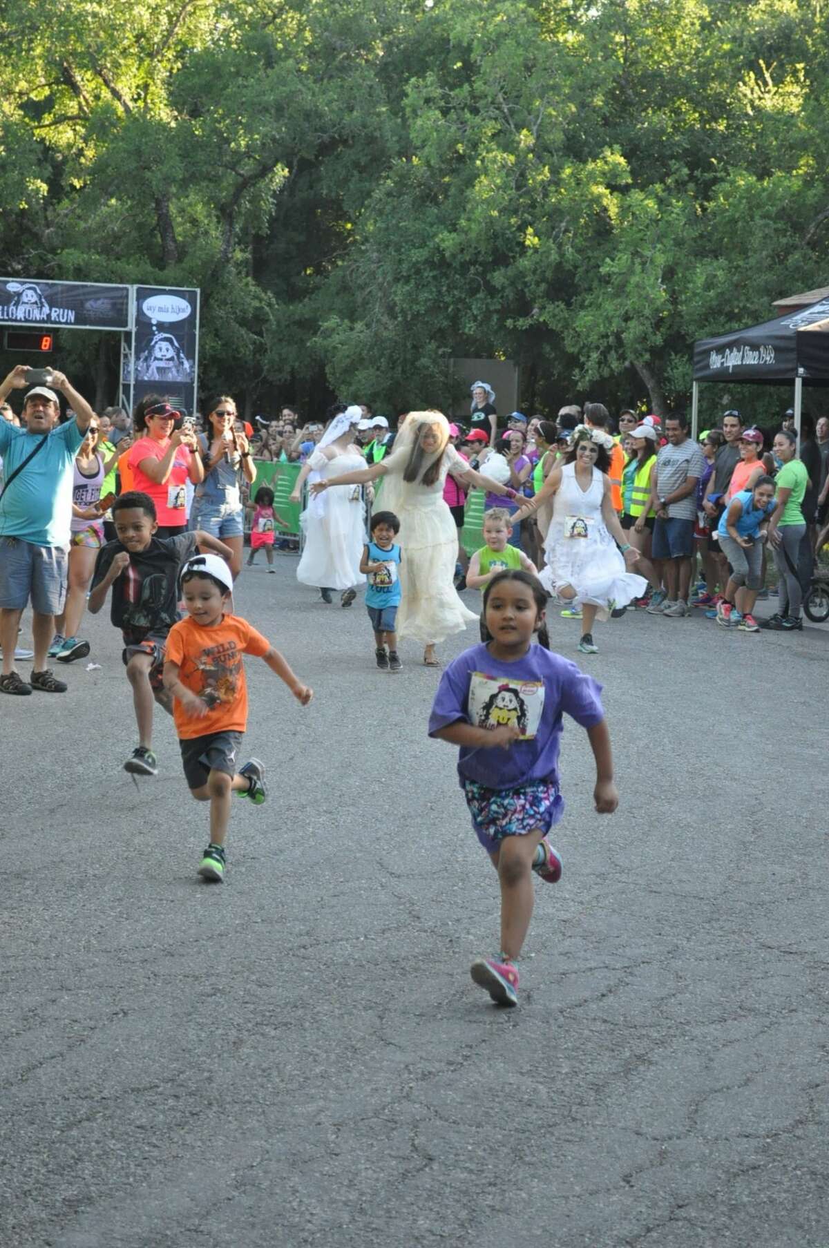 From 6 to 9 p.m. on Saturday, teams of four runners will take on the 2-mile La Llorona Relay Run at Lady Bird Johnson Park . The 2019 event marks the 4th year that runners dress up in ghoulish gear and take to the trails.