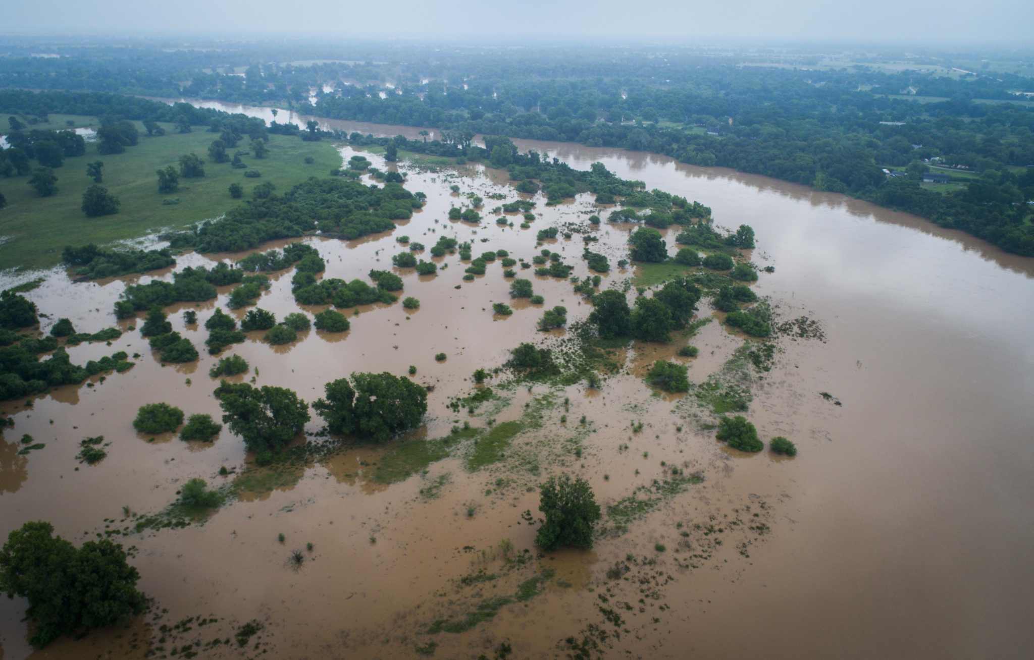 Kingwood braces for more flooding as cleanup continues