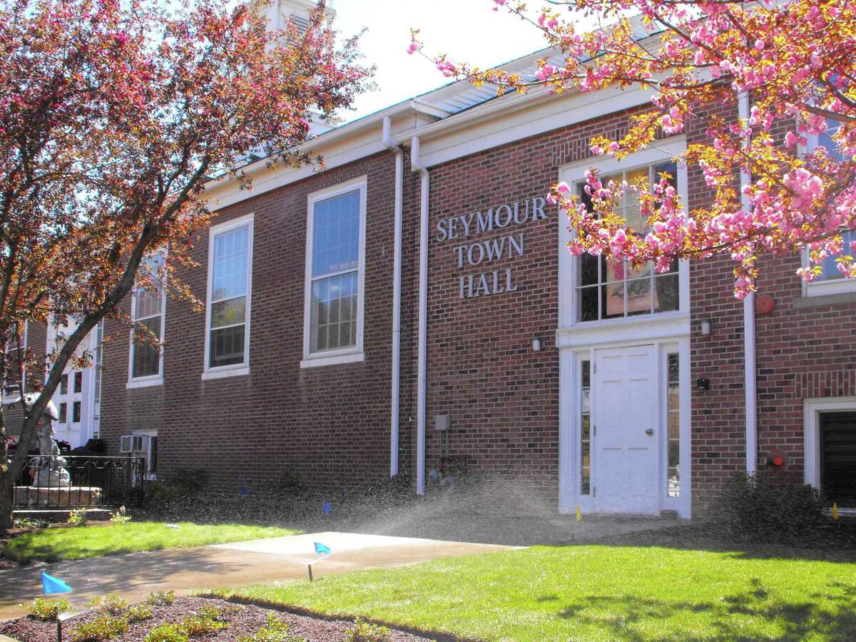 Seymour voters OK municipal and school budgets