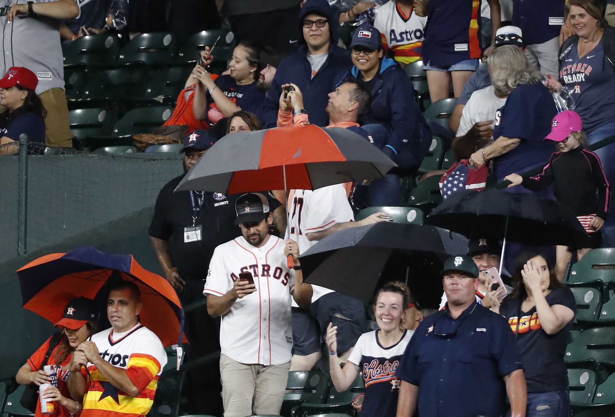 LOOK: Rain falls inside Astros' enclosed Minute Maid Park