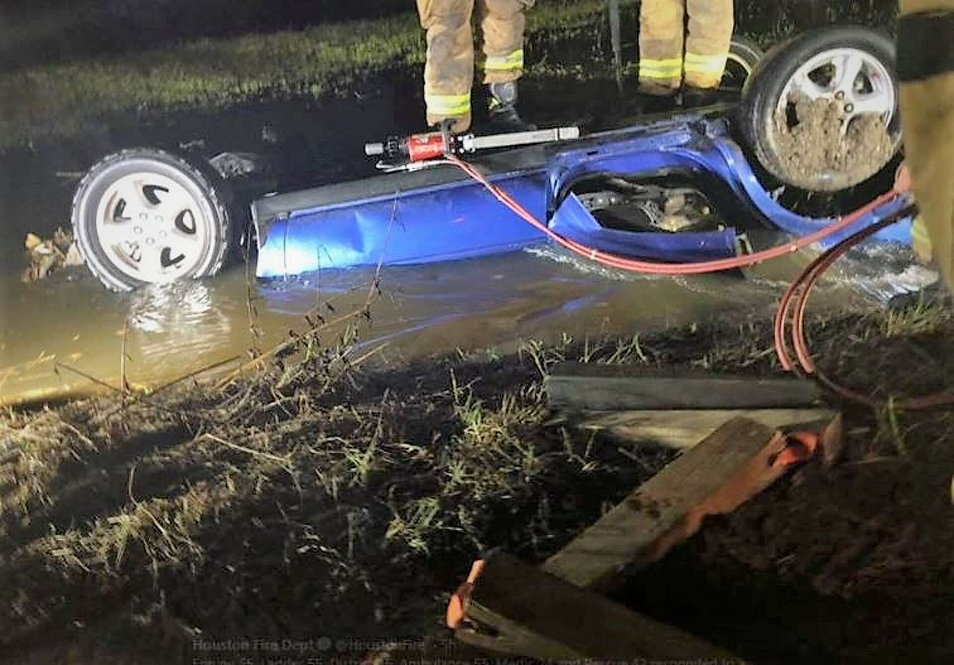 Dramatic photos of severe flooding and storm damage across Houston area ...