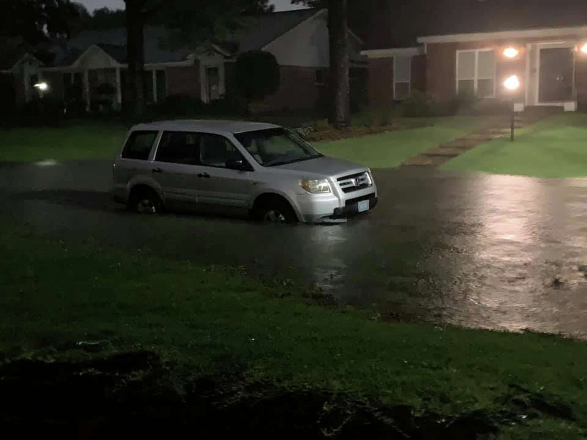 Dramatic photos of severe flooding and storm damage across Houston area ...