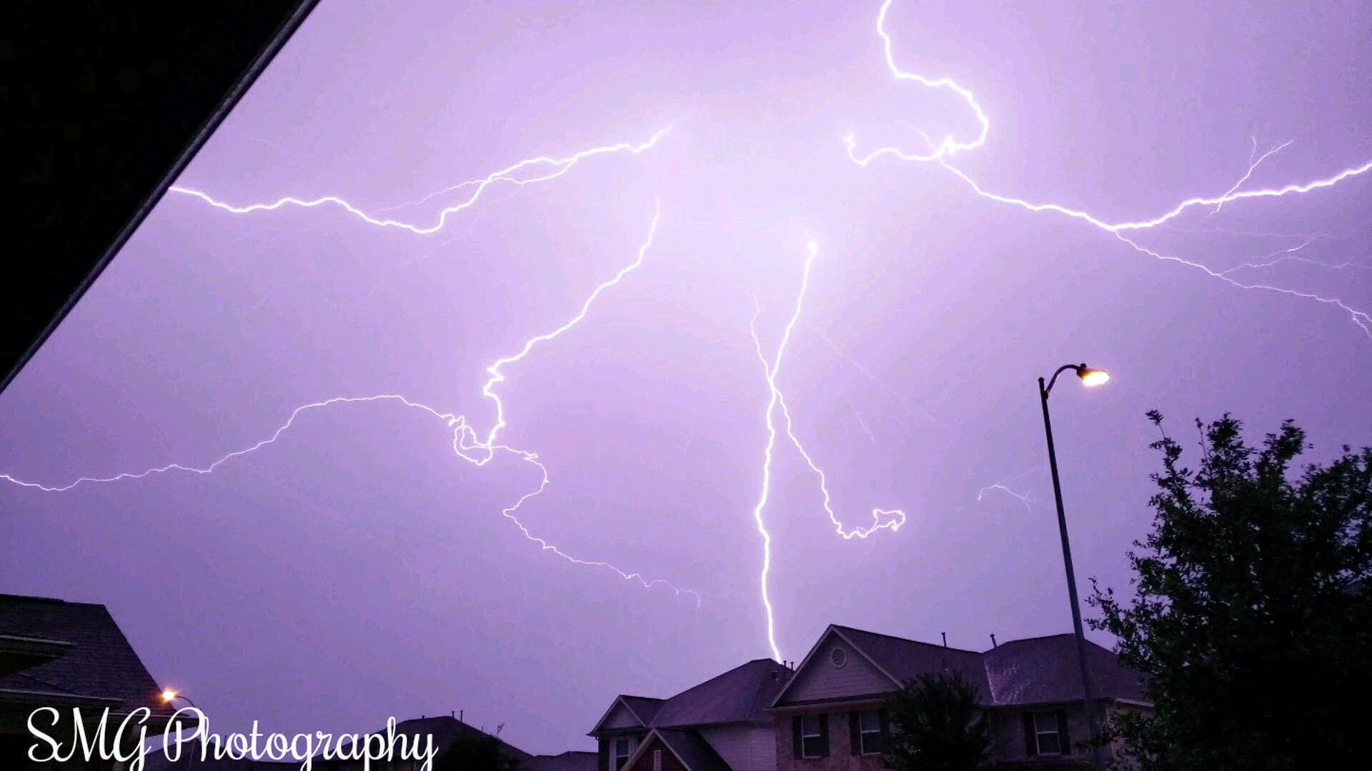 Dramatic photos of severe flooding and storm damage across Houston area ...