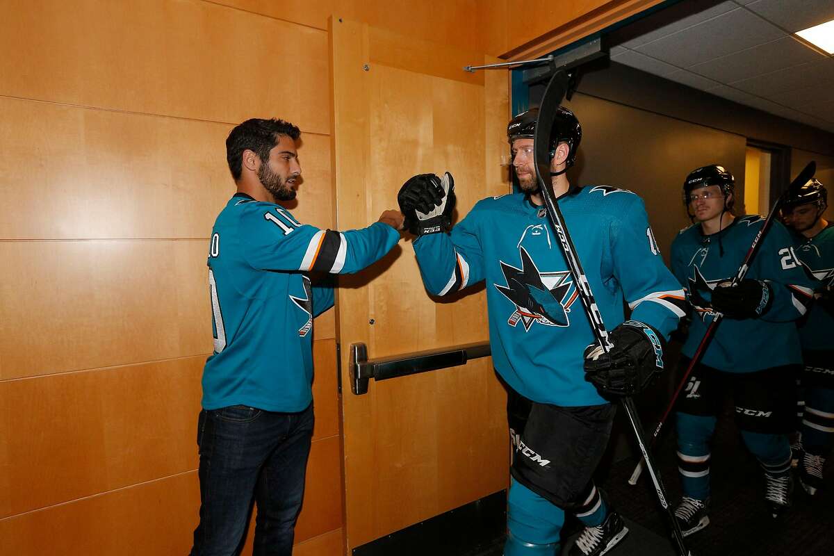 49ers offensive line slams beer at San Jose Sharks game