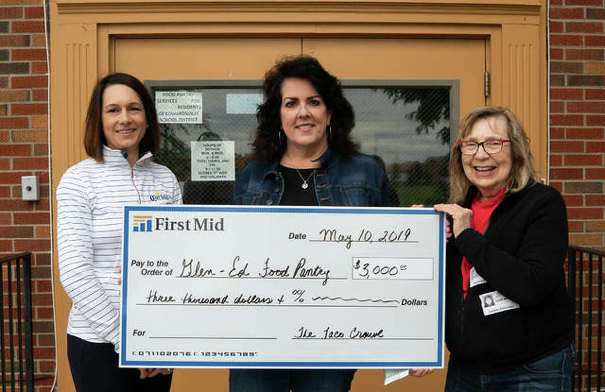 Chava’s along with Taqueria Z, Foundry, Big Daddy’s and Cleveland Health raised $3,000 to donate to the Glen-Ed Food Pantry. Pictured: Anne Fritz, Lisa Ybarra and Judith Moody.
