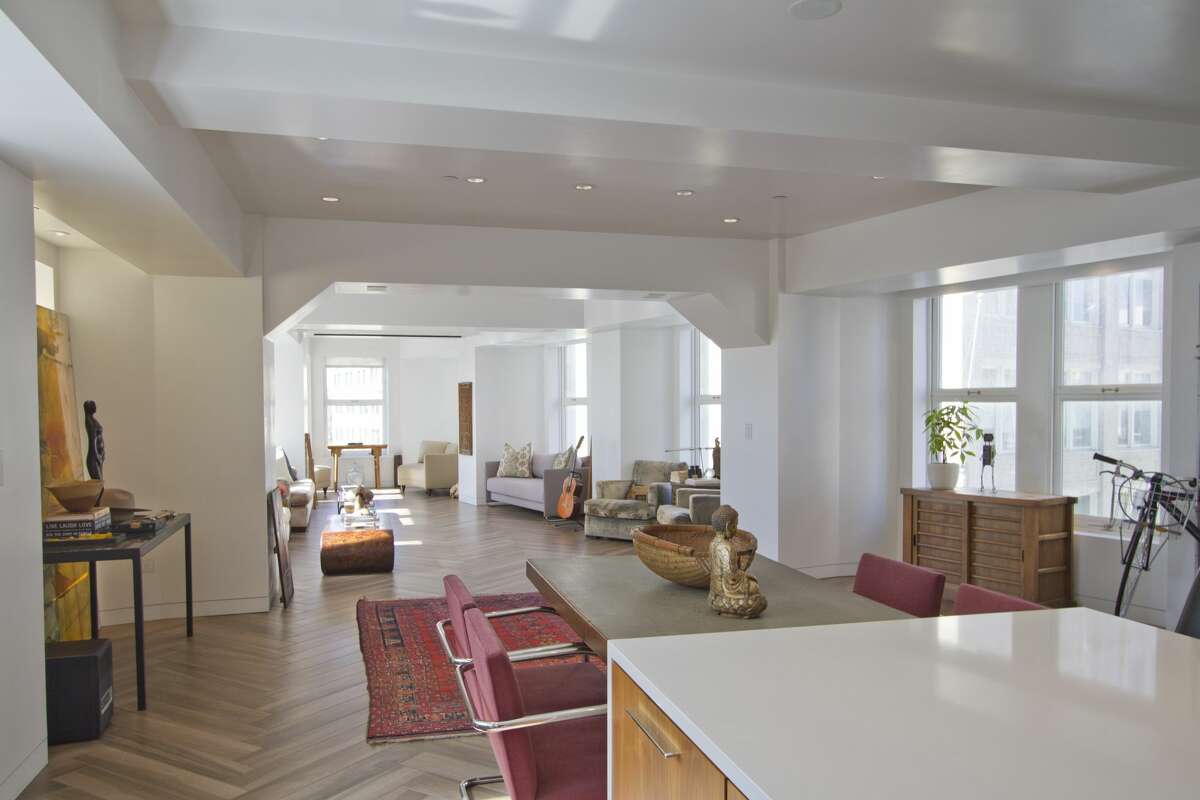 Famous apartment in historic Oakland building renting for 6K per month