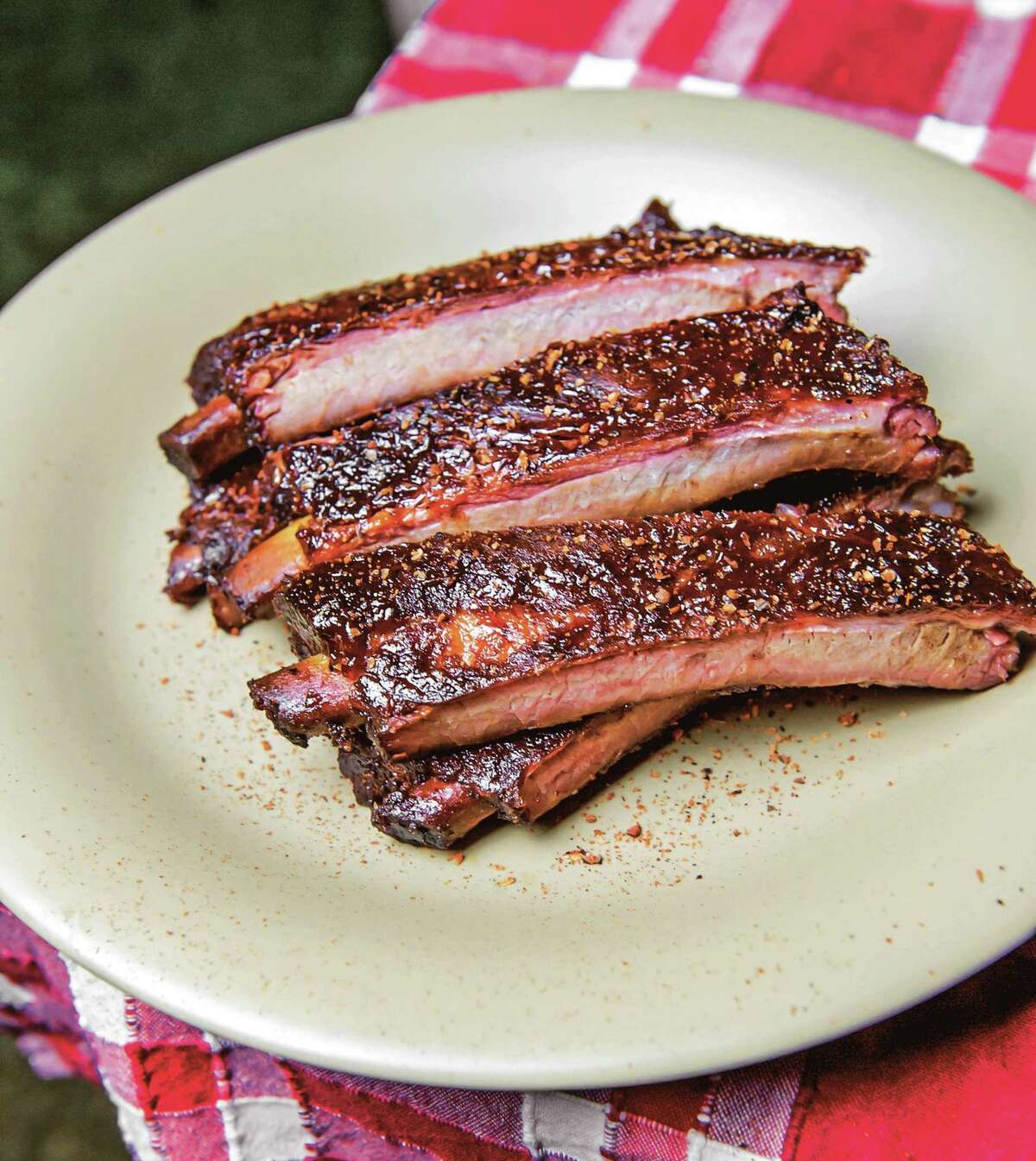 Recipe: Big Ugly’s Mouthwatering BBQ Ribs from ‘Operation BBQ’