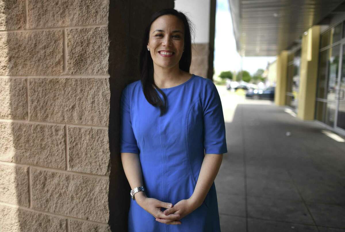 Gina Ortiz Jones Will Again Challenge Rep Will Hurd In San Antonio Based Congressional District
