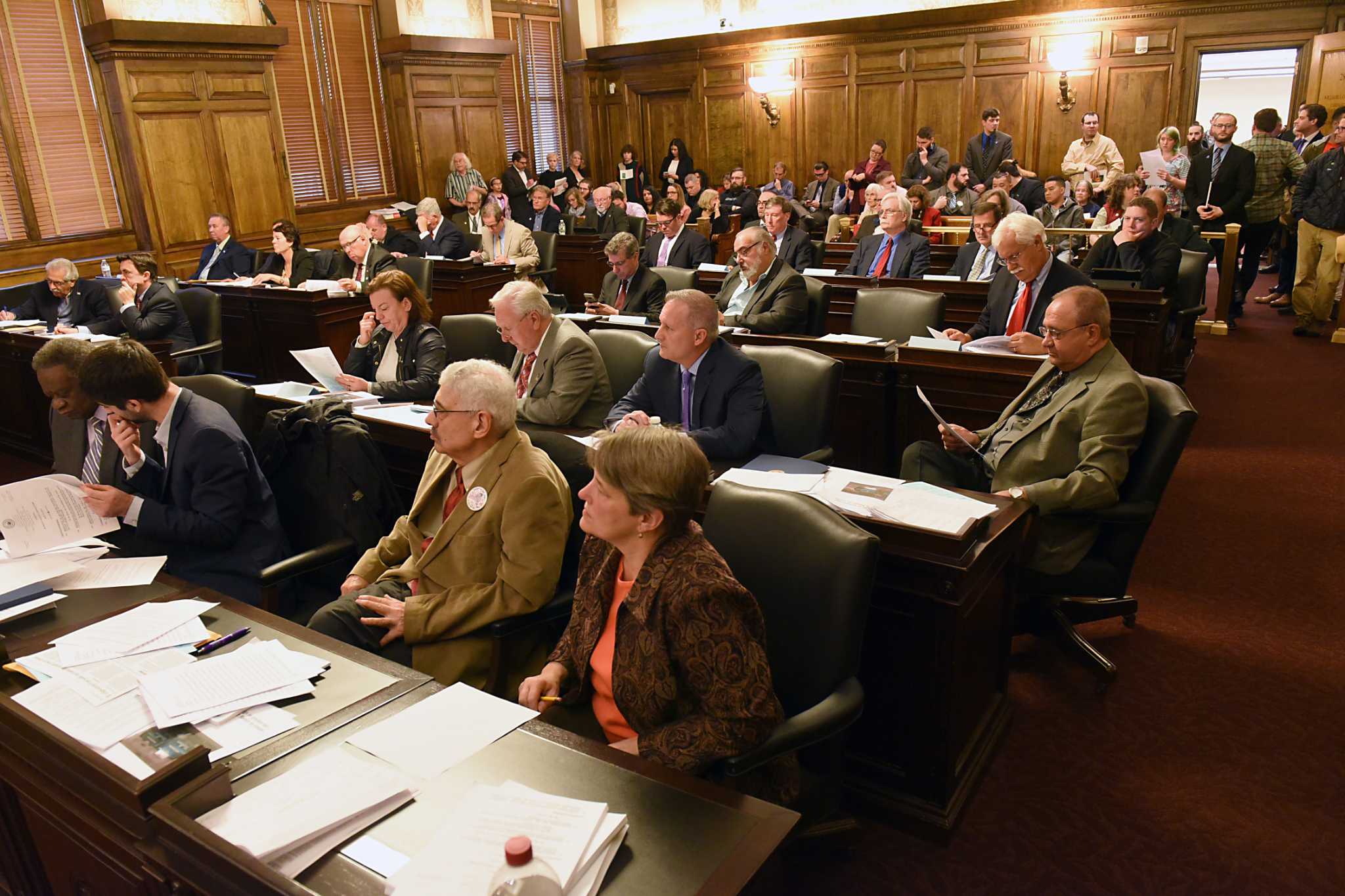 Albany County considers law to require jobs post possible salaries - Vimarsana News
