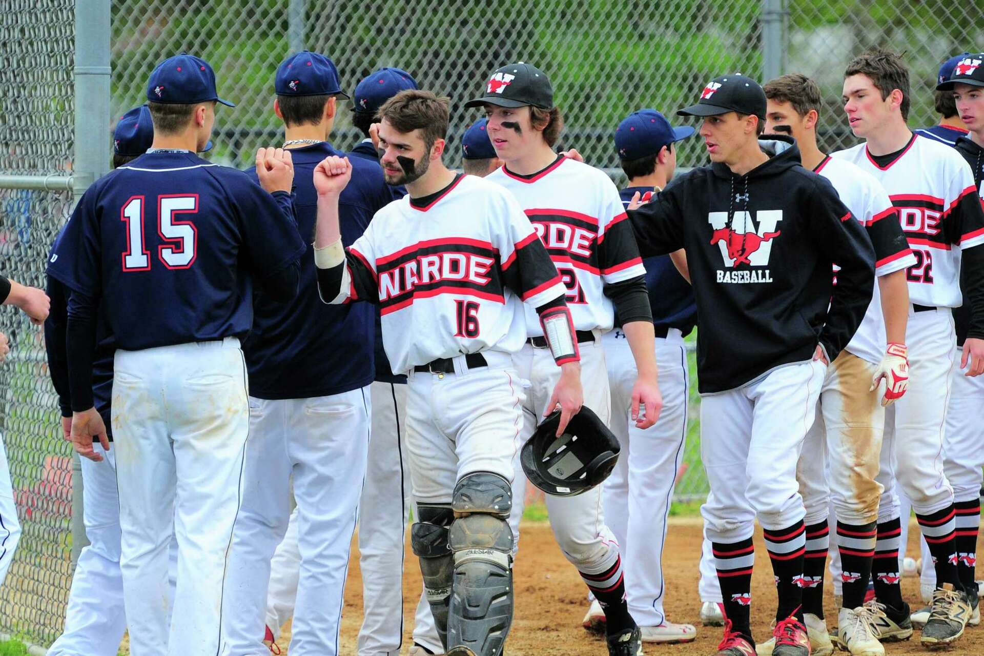 HIGH SCHOOL ROUNDUP: Warde, Vincent walk off with win