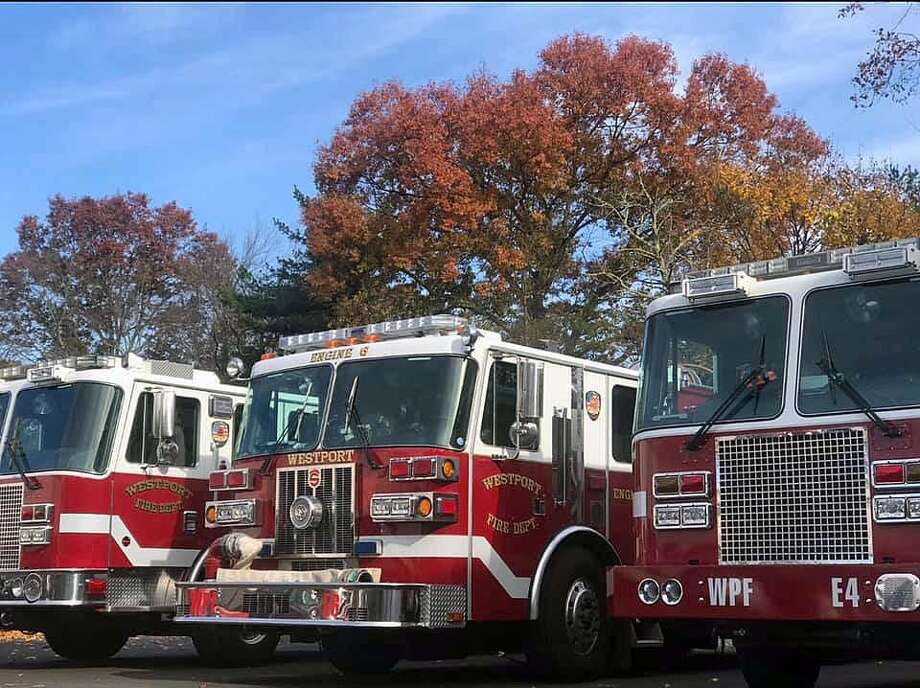 Westport firefighters rescue 2 dogs from house fire Connecticut Post