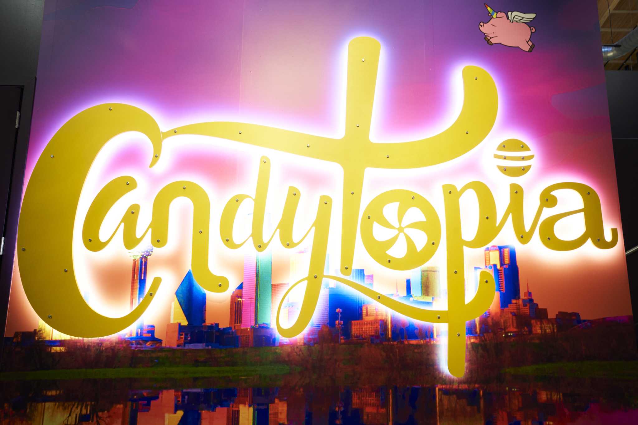 Here's the 411 on Candytopia