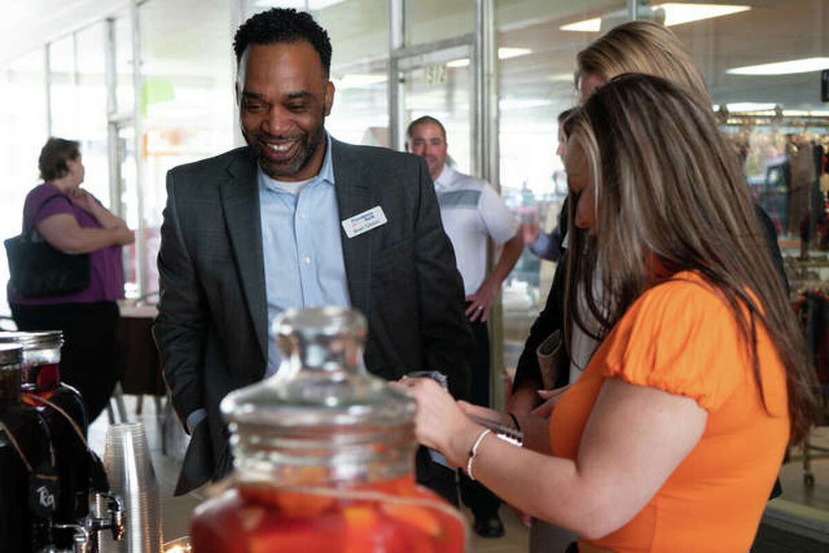The community was invited to attend Obar’s taste testing event on Wednesday where the fast-casual restaurant featured different drinks and food from their menu to celebrate the opening of the new restaurant.