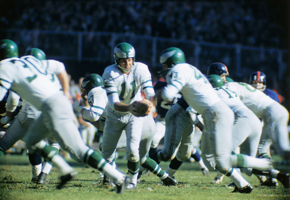 25. Norm Van Brocklin  Teams: Los Angeles Rams (1949-57), Philadelphia Eagles (1958-60)