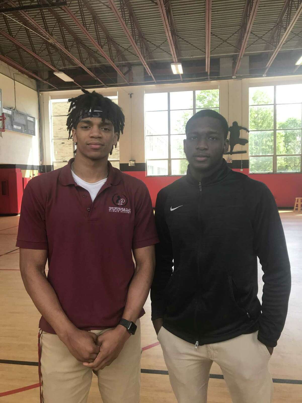 UConn recruiting targets Demarr Langford (L) and Hassan Diarra (R)
