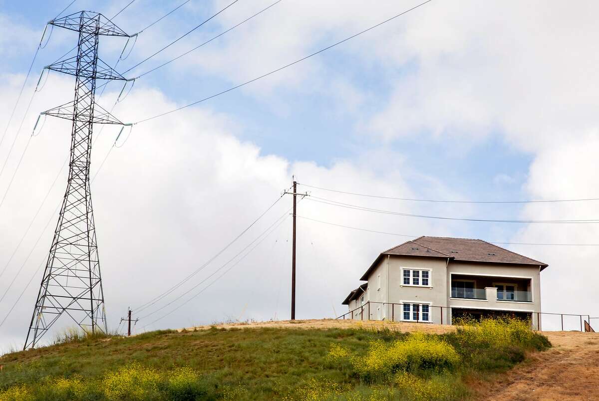 Fire danger could force SF blackout, PG&E says