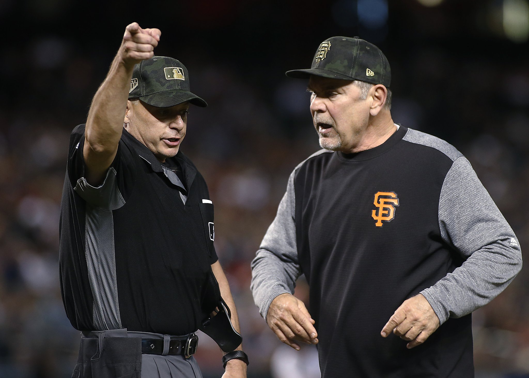 Pablo Sandoval does it again — pinch homer in 10th inning beats Diamondbacks