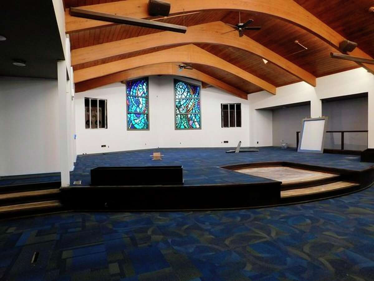 contemporary church sanctuary