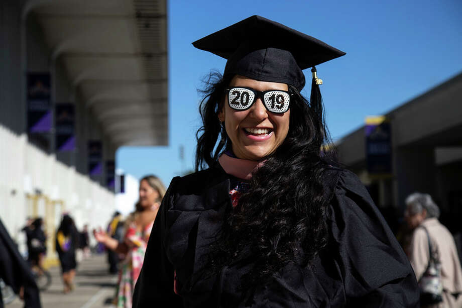 Photos How Local Graduates Are Decorating Their Caps Houston