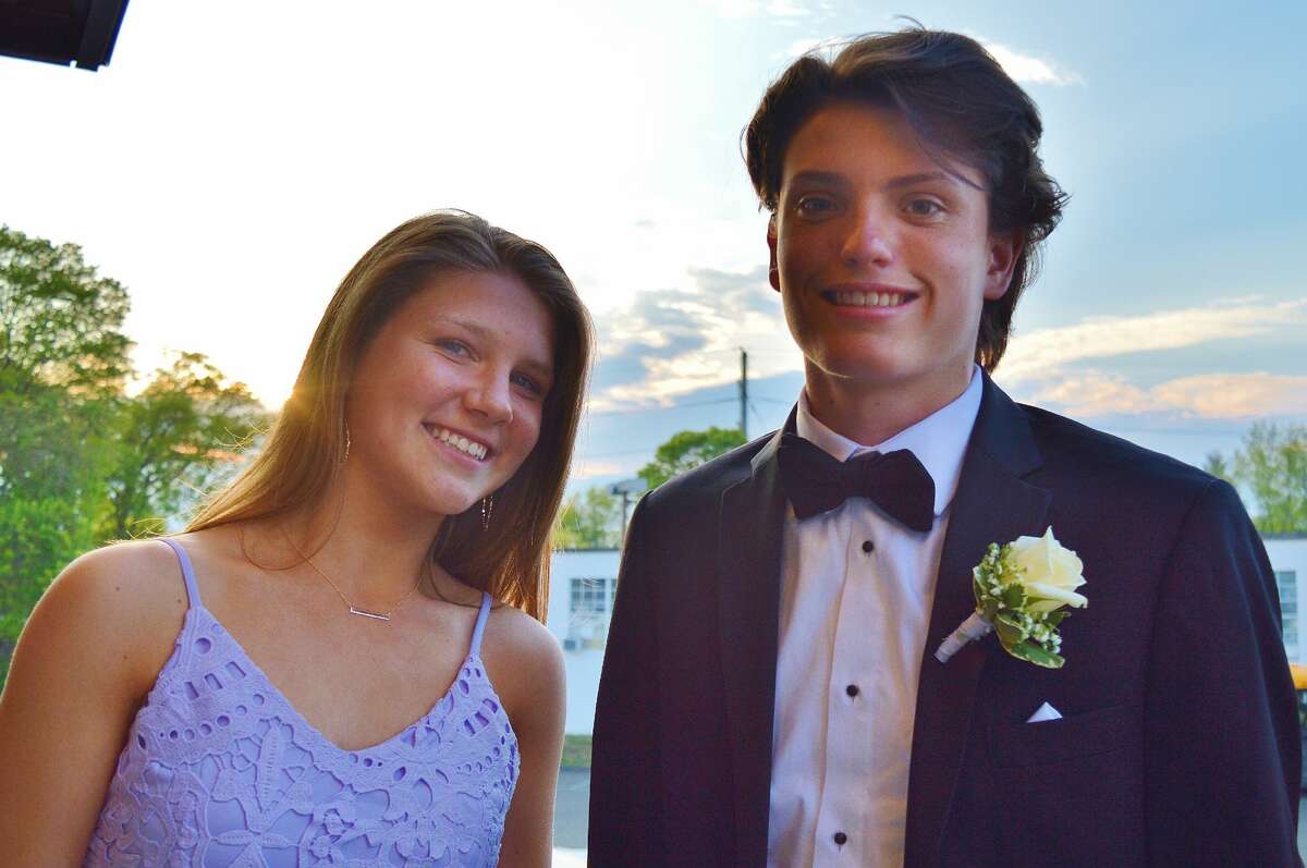 Darien High School held its prom on May 17, 2019 at the Stamford Loading Dock. Were you SEEN?