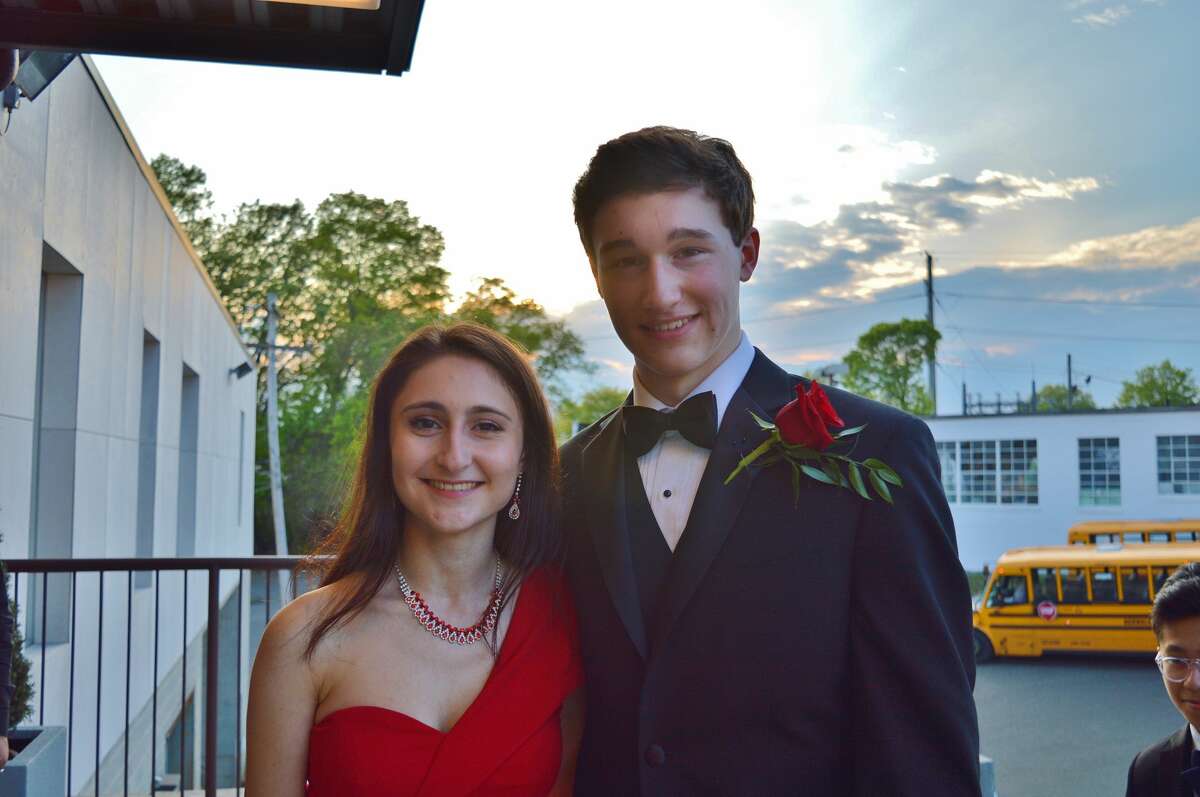 Darien High School held its prom on May 17, 2019 at the Stamford Loading Dock. Were you SEEN?
