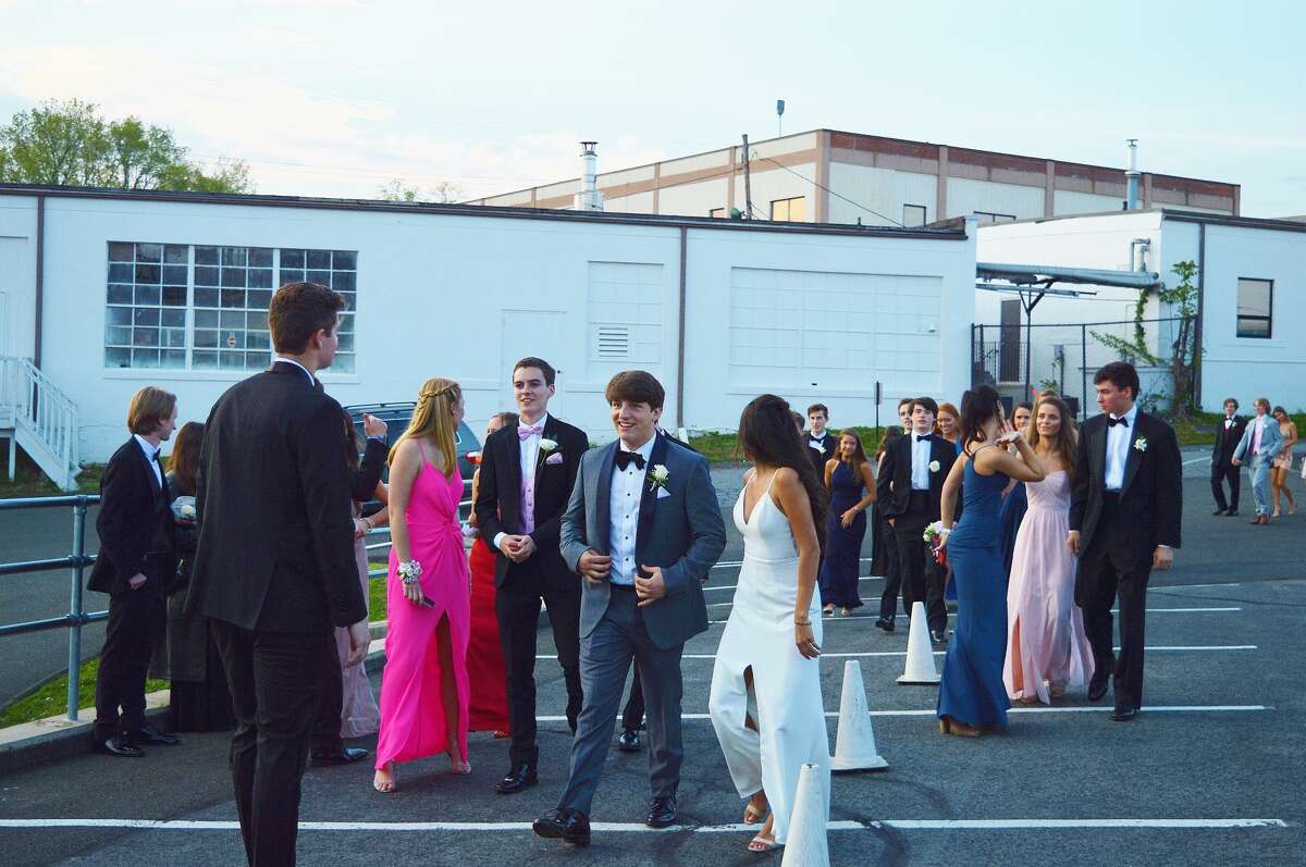 Darien High School held its prom on May 17, 2019 at the Stamford Loading Dock. Were you SEEN?